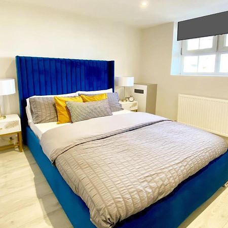 Perfect Central Location- 5 Minutes From Tower Bridge ! 8 Minutes Walk From Tube Londres Exterior foto